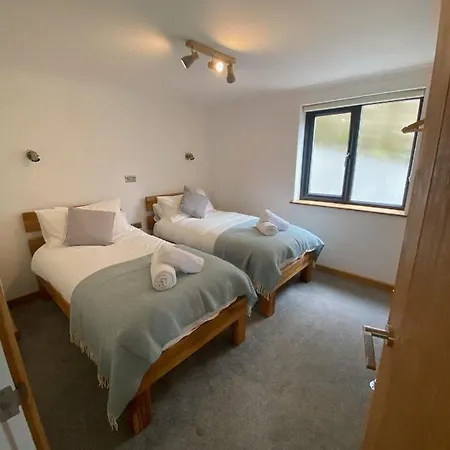 Unforgettable Sea Views, Hot Tub, Modern Property Newgale Buitenkant foto