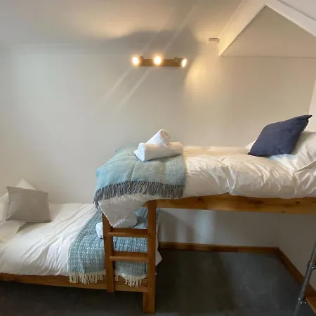 Unforgettable Sea Views, Hot Tub, Modern Property Newgale Buitenkant foto