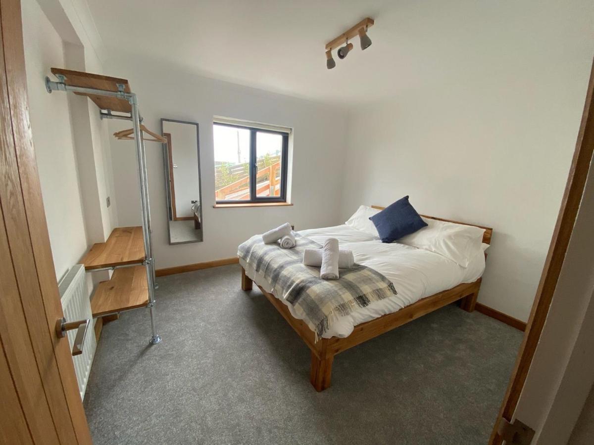 Apartment Unforgettable Sea Views, Hot Tub, Modern Newgale